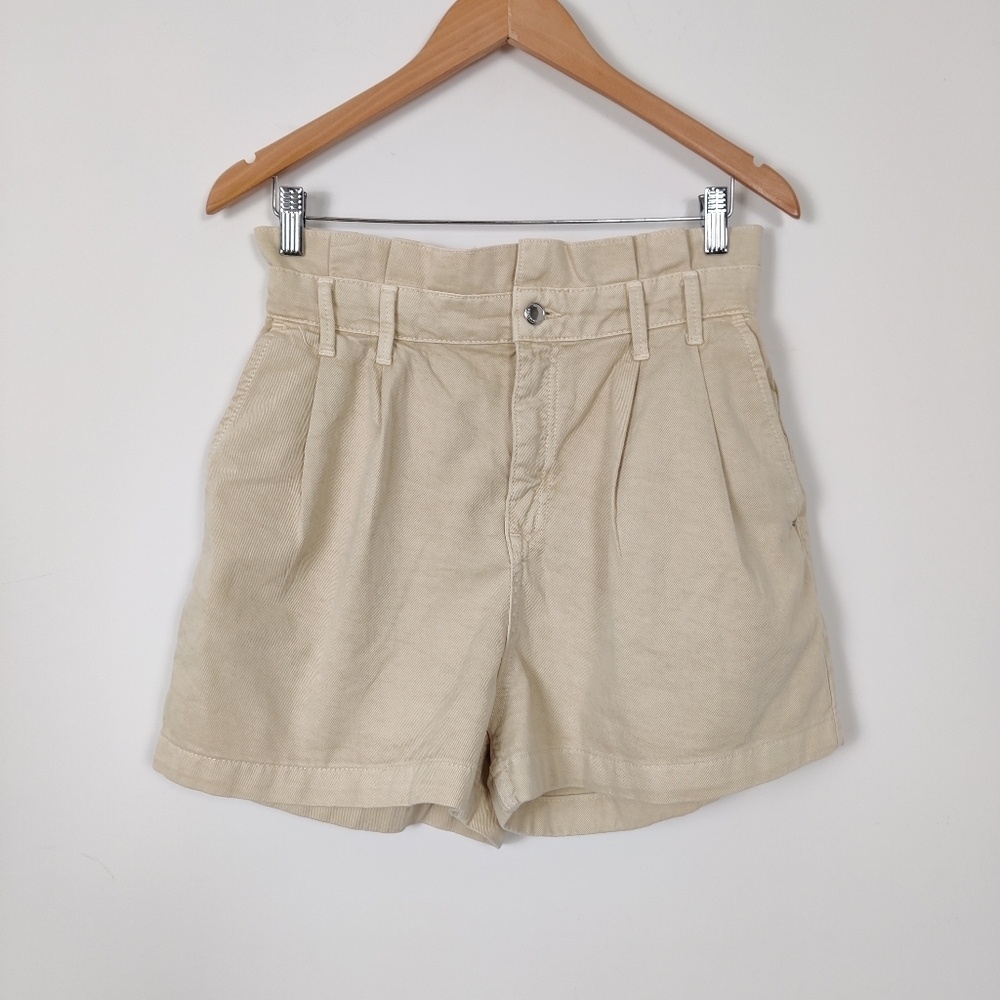 Zara Women's Beige Jean Shorts Size 10 Tailored Pleated 100% Cotton Quiet Luxury